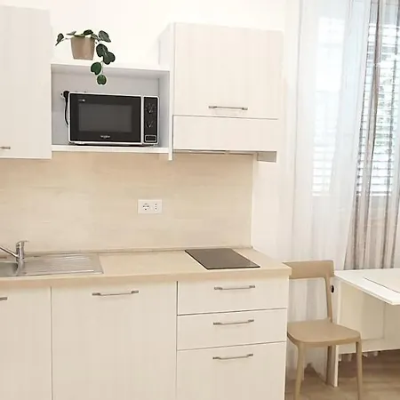 Blanc - Monolocali Indipendenti Con Cucina E Bagno Privato - Check-in E Check-out Con Codice In Autonomia H24 - Terrazza In Comune Necessario Avere Wathsapp O App Di Messaggistica Istantanea Per Foto E Video * Guspini