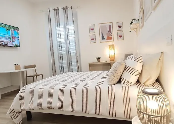 Blanc - Monolocali Indipendenti Con Cucina E Bagno Privato - Check-in E Check-out Con Codice In Autonomia H24 - Terrazza In Comune Necessario Avere Wathsapp O App Di Messaggistica Istantanea Per Foto E Video Daire Guspini