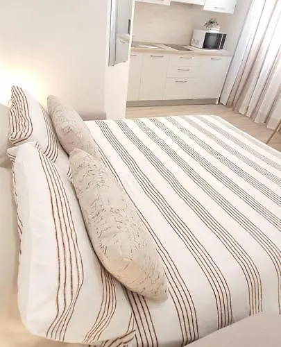 Apartmán Blanc - Monolocali Indipendenti Con Cucina E Bagno Privato - Check-in E Check-out Con Codice In Autonomia H24 - Terrazza In Comune Necessario Avere Wathsapp O App Di Messaggistica Istantanea Per Foto E Video Guspini