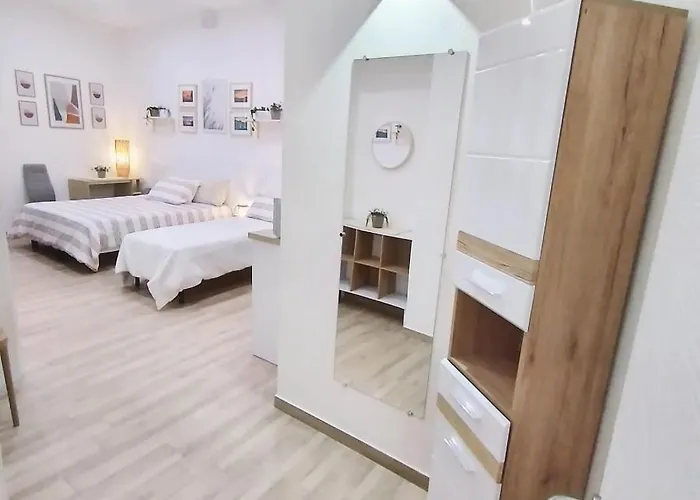 Daire Blanc - Monolocali Indipendenti Con Cucina E Bagno Privato - Check-in E Check-out Con Codice In Autonomia H24 - Terrazza In Comune Necessario Avere Wathsapp O App Di Messaggistica Istantanea Per Foto E Video