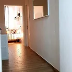 Apartman Blanc - Monolocali Indipendenti Con Cucina E Bagno Privato - Check-in E Check-out Con Codice In Autonomia H24 - Terrazza In Comune Necessario Avere Wathsapp O App Di Messaggistica Istantanea Per Foto E Video *