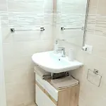 Apartman Blanc - Monolocali Indipendenti Con Cucina E Bagno Privato - Check-in E Check-out Con Codice In Autonomia H24 - Terrazza In Comune Necessario Avere Wathsapp O App Di Messaggistica Istantanea Per Foto E Video Guspini