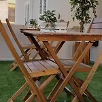 Blanc - Monolocali Indipendenti Con Cucina E Bagno Privato - Check-in E Check-out Con Codice In Autonomia H24 - Terrazza In Comune Necessario Avere Wathsapp O App Di Messaggistica Istantanea Per Foto E Video Apartman Guspini