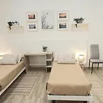 Blanc - Monolocali Indipendenti Con Cucina E Bagno Privato - Check-in E Check-out Con Codice In Autonomia H24 - Terrazza In Comune Necessario Avere Wathsapp O App Di Messaggistica Istantanea Per Foto E Video *