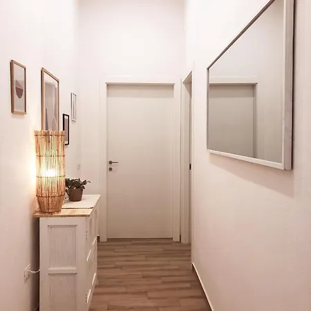 Apartamento Blanc - Monolocali Indipendenti Con Cucina E Bagno Privato - Check-in E Check-out Con Codice In Autonomia H24 - Terrazza In Comune Necessario Avere Wathsapp O App Di Messaggistica Istantanea Per Foto E Video