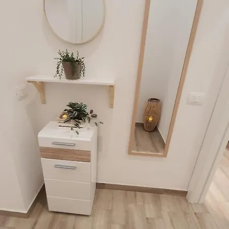 Blanc - Monolocali Indipendenti Con Cucina E Bagno Privato - Check-in E Check-out Con Codice In Autonomia H24 - Terrazza In Comune Necessario Avere Wathsapp O App Di Messaggistica Istantanea Per Foto E Video