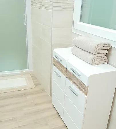 Apartamento Blanc - Monolocali Indipendenti Con Cucina E Bagno Privato - Check-in E Check-out Con Codice In Autonomia H24 - Terrazza In Comune Necessario Avere Wathsapp O App Di Messaggistica Istantanea Per Foto E Video