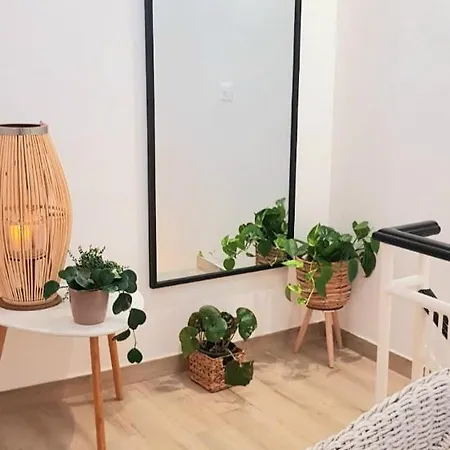 Blanc - Monolocali Indipendenti Con Cucina E Bagno Privato - Check-in E Check-out Con Codice In Autonomia H24 - Terrazza In Comune Necessario Avere Wathsapp O App Di Messaggistica Istantanea Per Foto E Video Apartamento