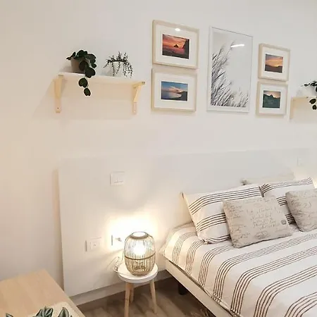 Blanc - Monolocali Indipendenti Con Cucina E Bagno Privato - Check-in E Check-out Con Codice In Autonomia H24 - Terrazza In Comune Necessario Avere Wathsapp O App Di Messaggistica Istantanea Per Foto E Video Apartamento